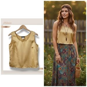 🌿Milano Women's Medium Gold Sleeveless Scoop Neck Split Hem Blouse